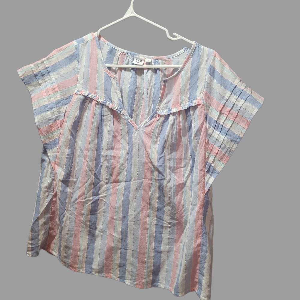 Gap short sleeve pink/blue & white top Small